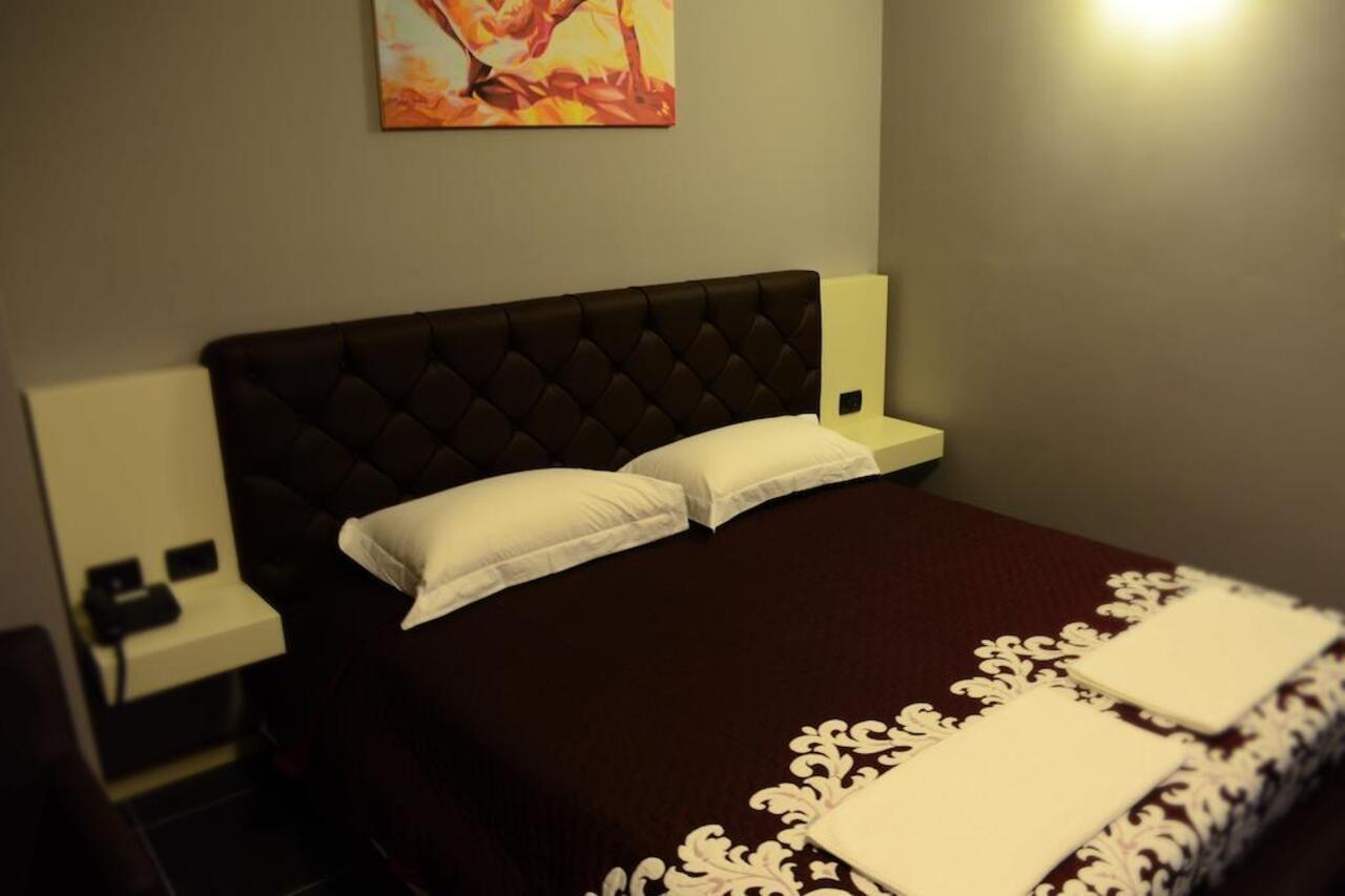 Hotel Mustang Vaqarr ภายนอก รูปภาพ