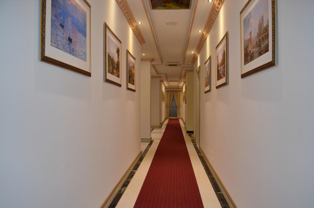 Hotel Mustang Vaqarr ภายนอก รูปภาพ