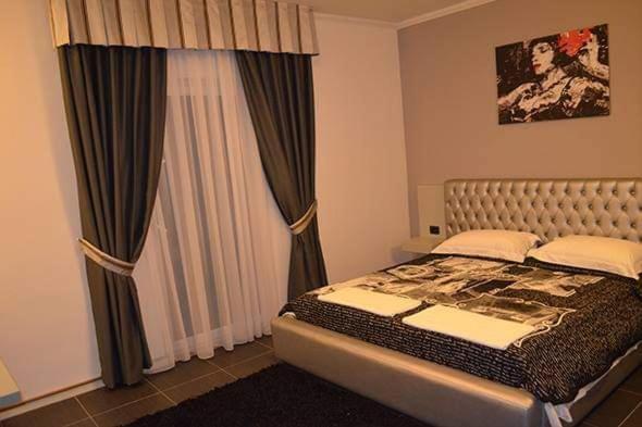 Hotel Mustang Vaqarr ภายนอก รูปภาพ