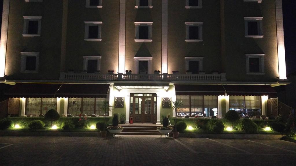 Hotel Mustang Vaqarr ภายนอก รูปภาพ