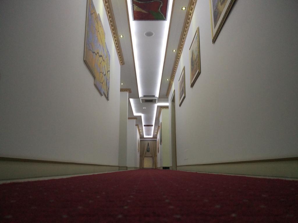 Hotel Mustang Vaqarr ภายนอก รูปภาพ