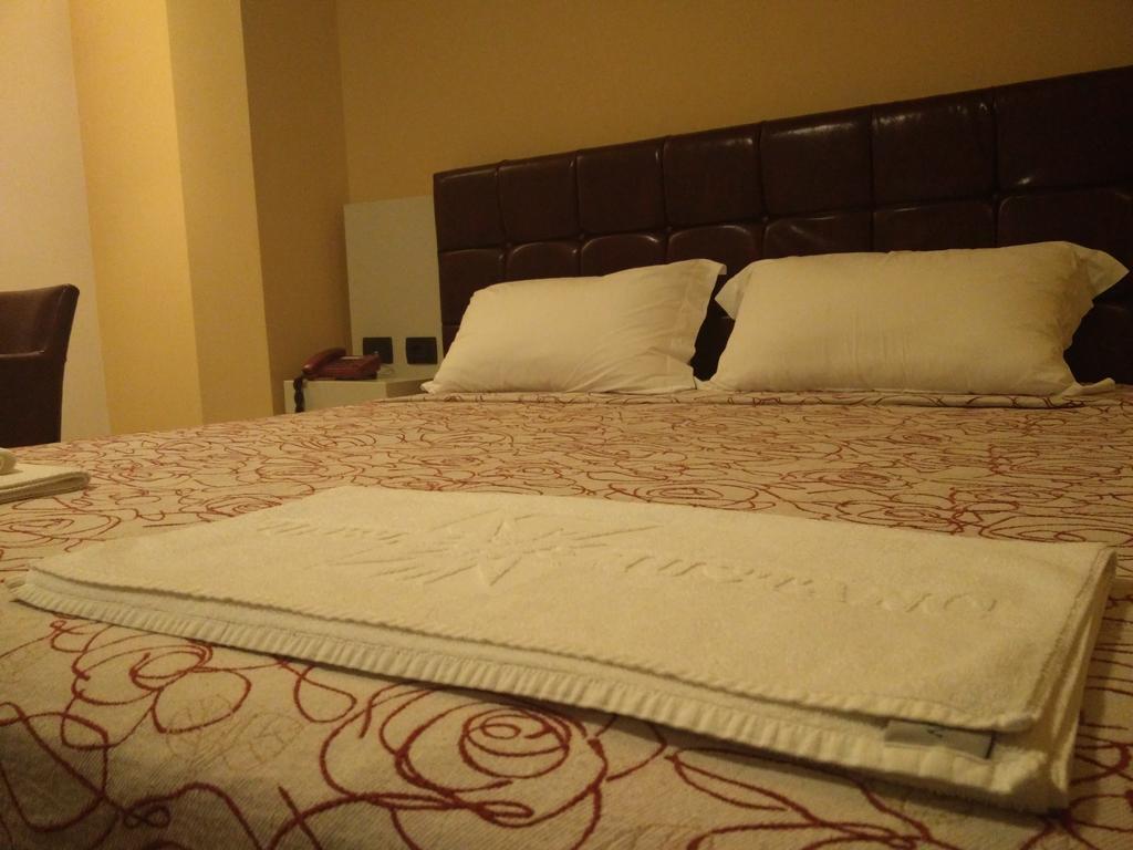 Hotel Mustang Vaqarr ภายนอก รูปภาพ