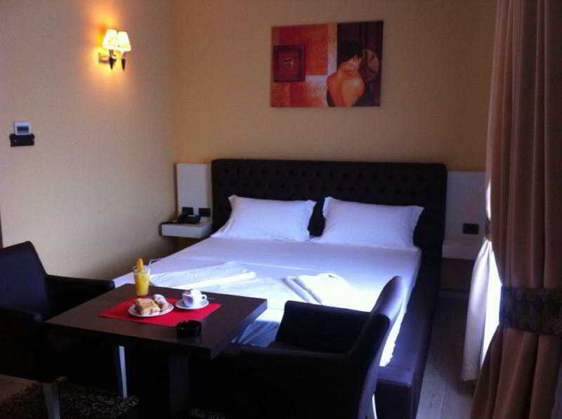 Hotel Mustang Vaqarr ภายนอก รูปภาพ