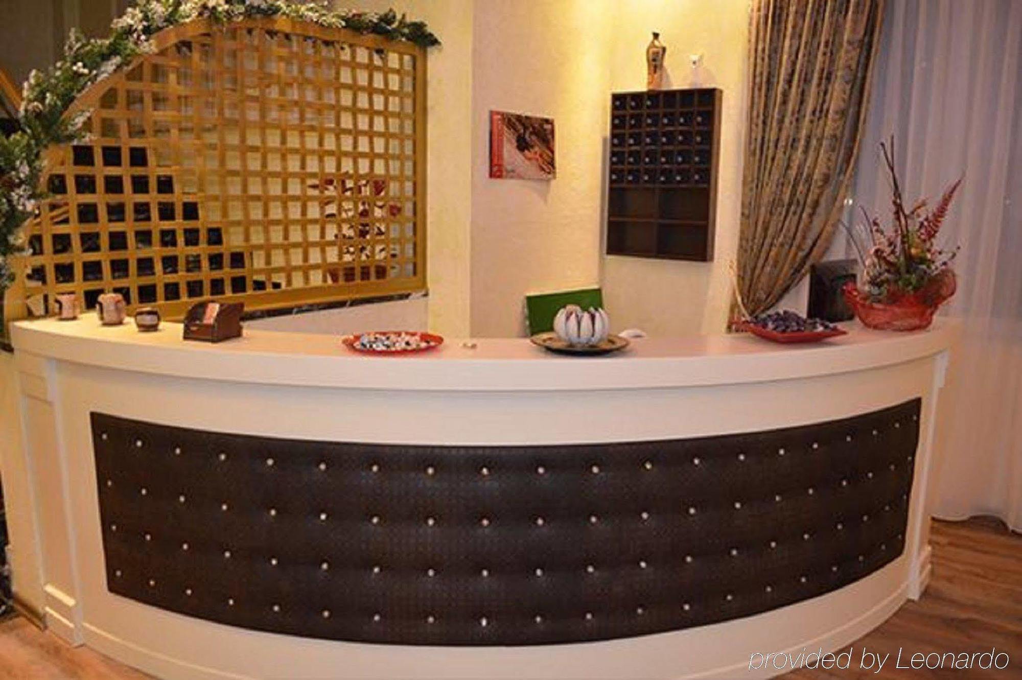 Hotel Mustang Vaqarr ภายนอก รูปภาพ