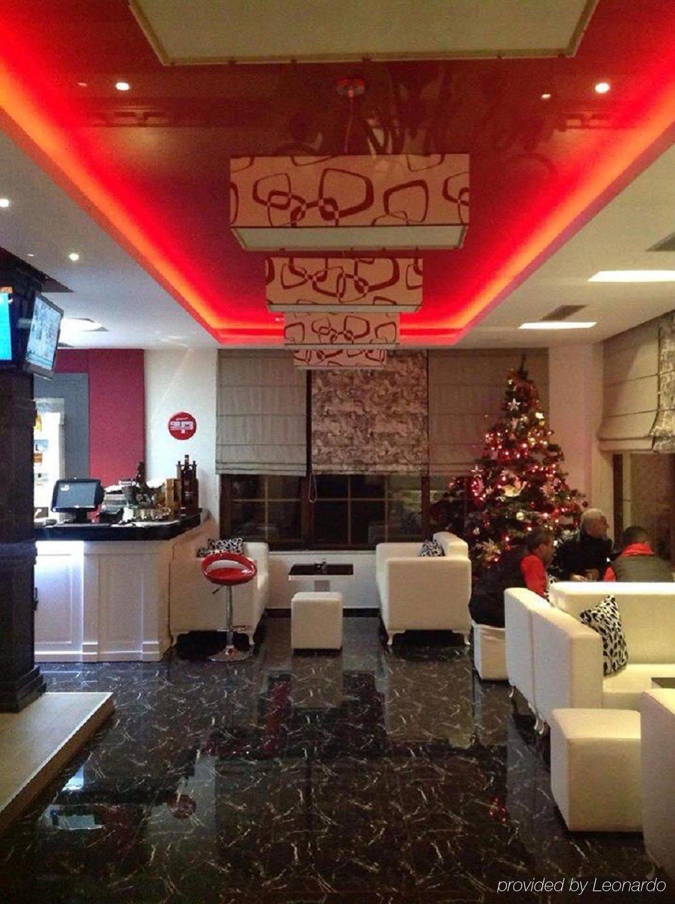Hotel Mustang Vaqarr ภายนอก รูปภาพ