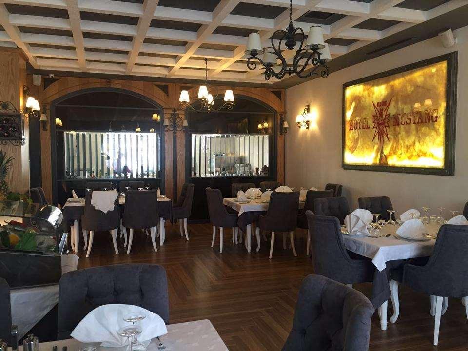 Hotel Mustang Vaqarr ร้านอาหาร รูปภาพ